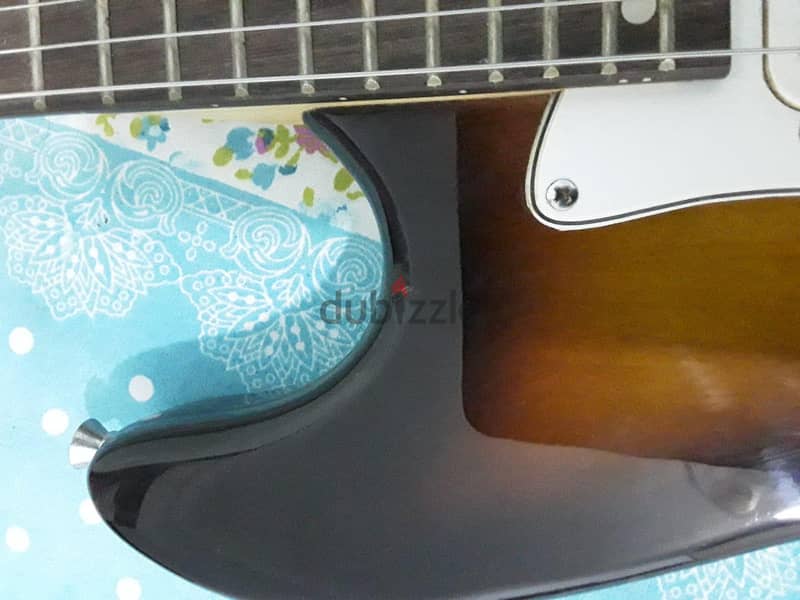 guitar electric suzuki 3
