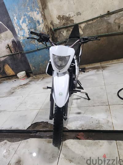 بينيلي vlx 200