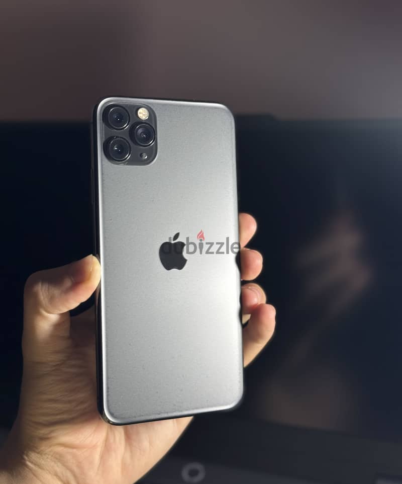 Apple - iPhone 11 Pro Max 1