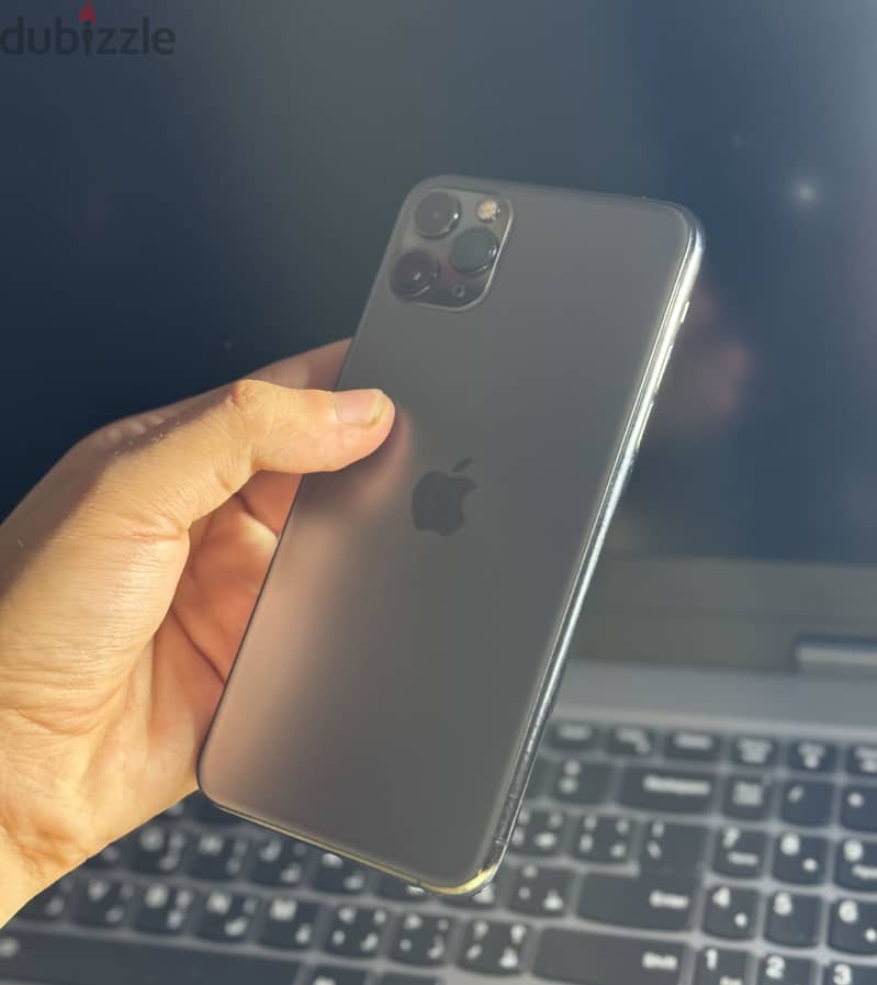 Apple - iPhone 11 Pro Max 4