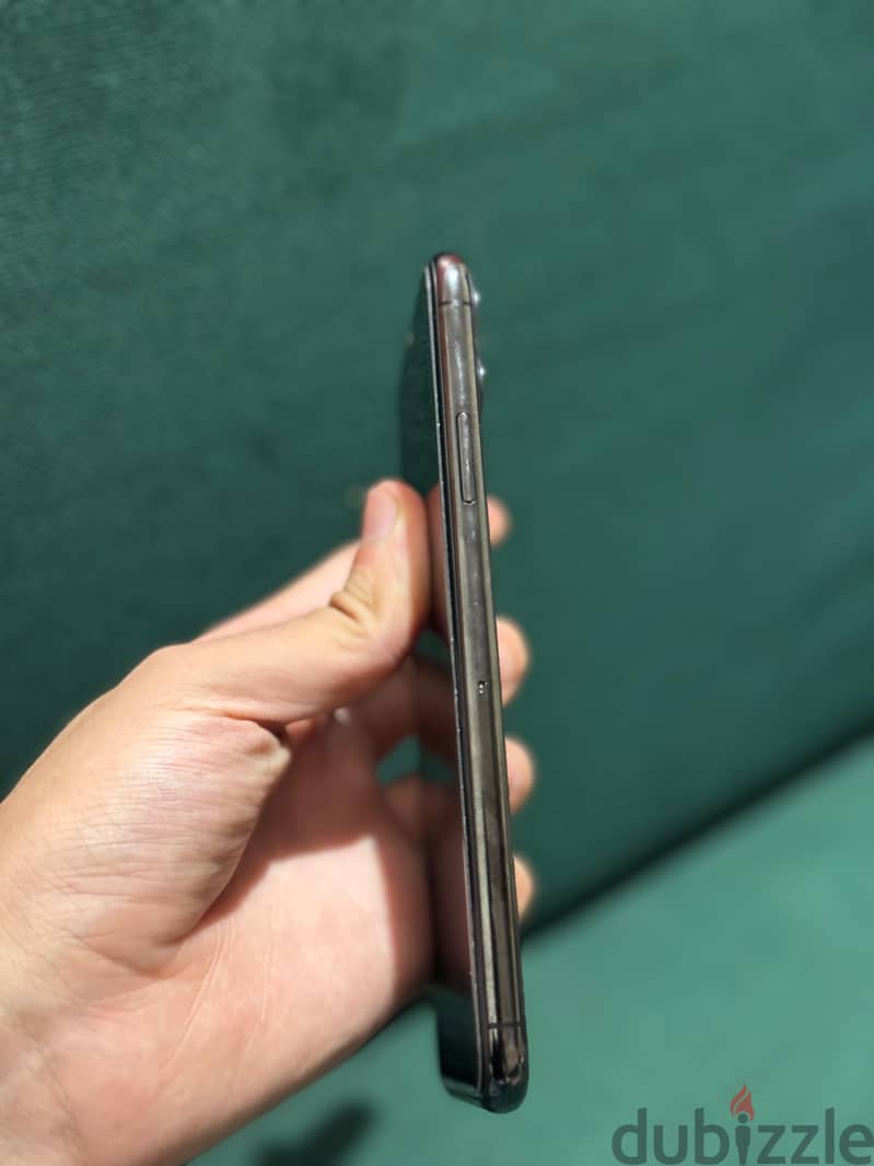 Apple - iPhone 11 Pro Max 8