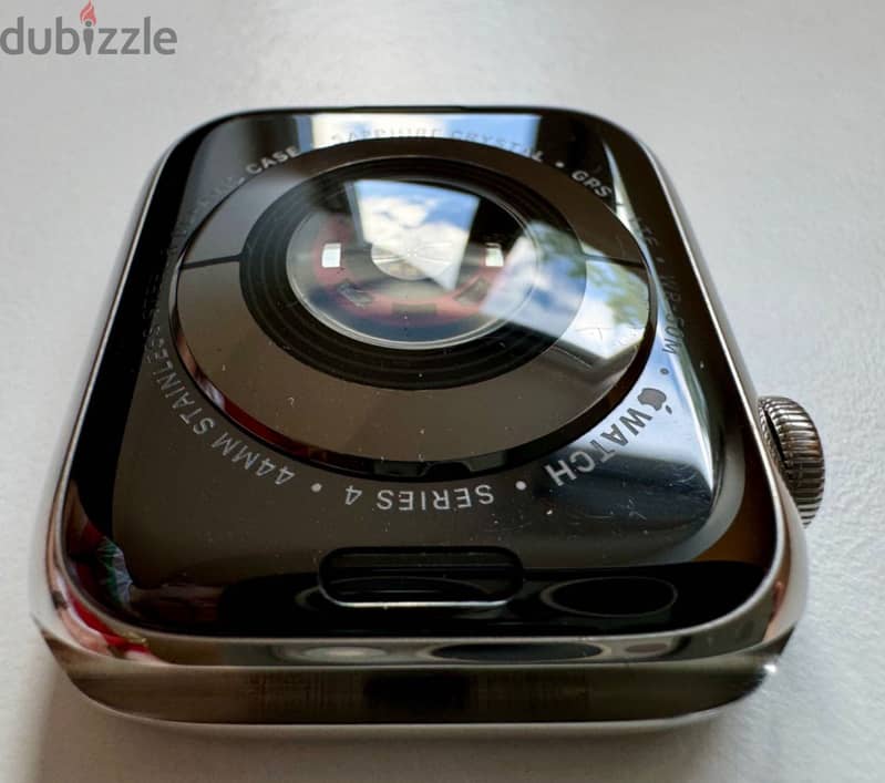 Apple Watch Series 4 44mm GPS + Cellular 5