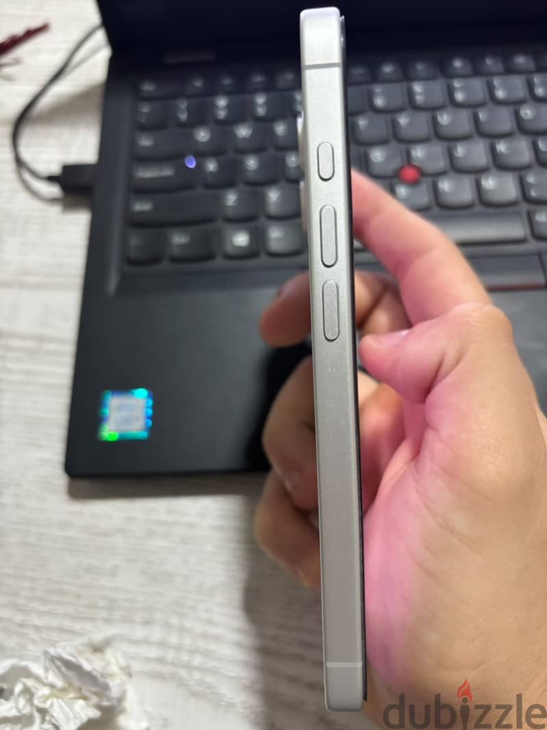 Apple - iPhone 17 2