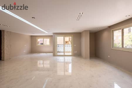 للايجار في مصر الجديدة شقه مميزه