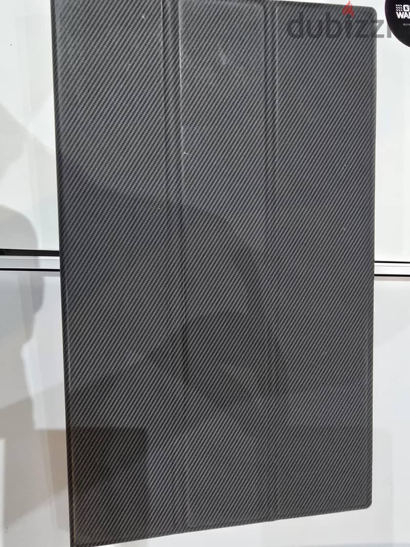 V2 Com portable Screen 1