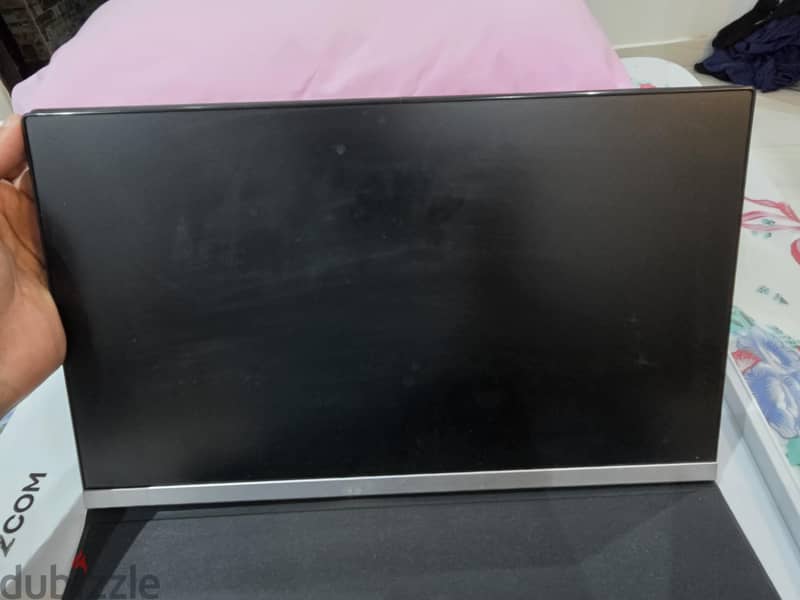 V2 Com portable Screen 2