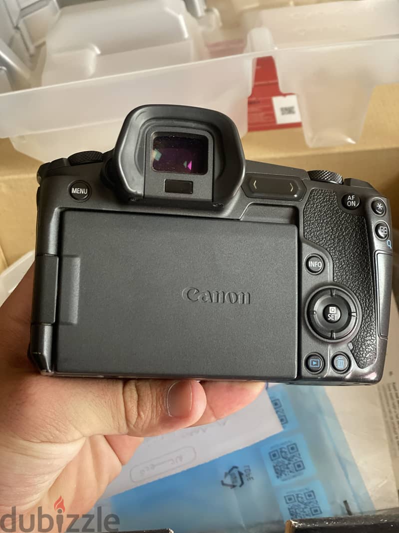 Body canon R 3