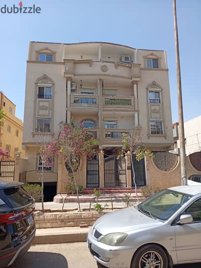 158m² apartment, second floor, in the First District (West); two minutes from Carrefour and the Ismailia Road. Immediate handover.