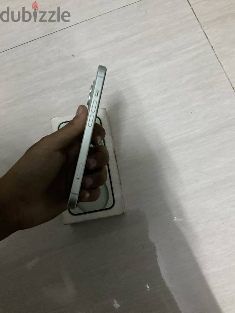 Apple - iPhone 15 2