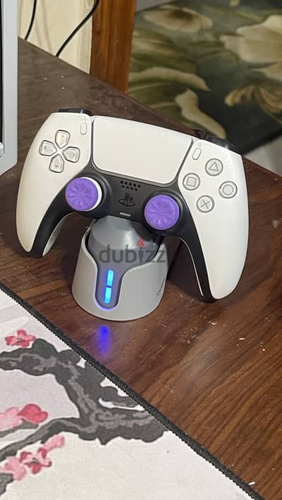 Controller stand charger