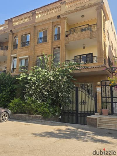 Apartment for sale in the first gathering, Al-Yasmeen, 8, first floor