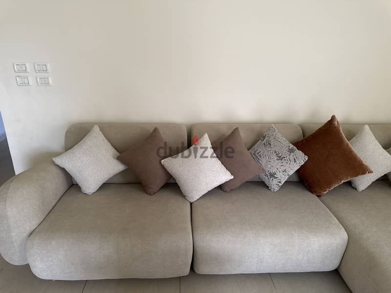 Unique L-Shaped Sectional, Like-New Condition. 2