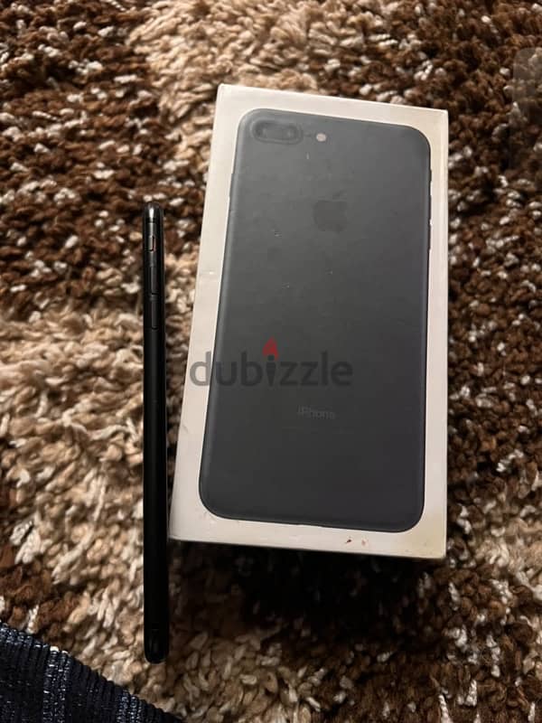 iPhone 7plus  128g 4