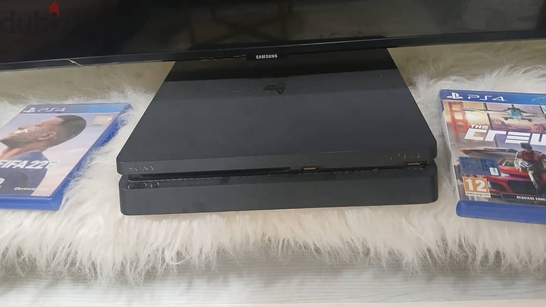 PS4 console 1