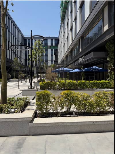 مكتب مميز بمساحة 154 متراستلام فوري للبيع في موقع وفيو متميز فى park st بالقاهرة الجديدة مكتب مميز بمساحة 154 متراستلام فوري للبيع في موقع وفيو متميز فى park st بالقاهرة الجديدة
