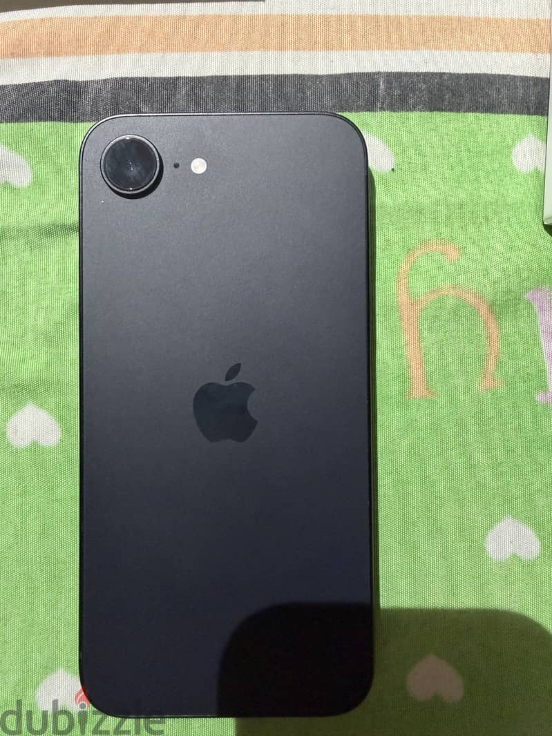 Apple - iPhone 16e 1