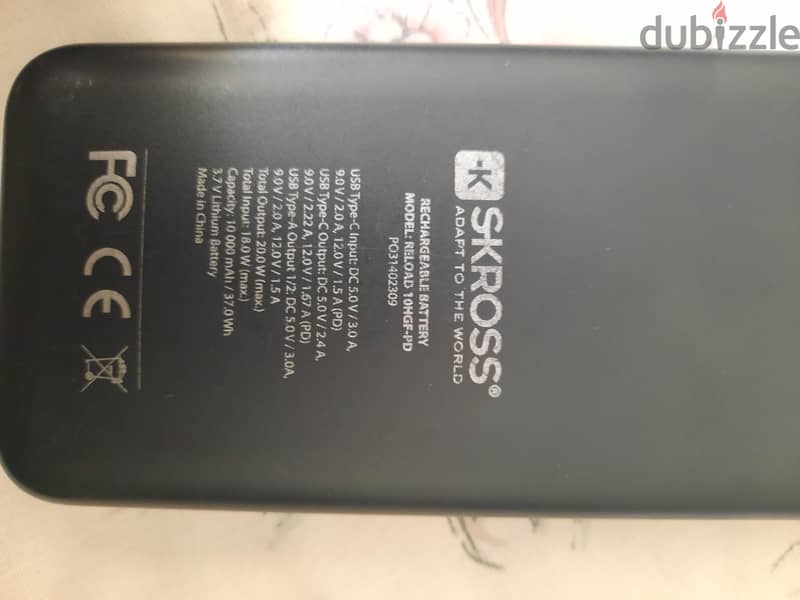 I'm selling skross excellent condition 2