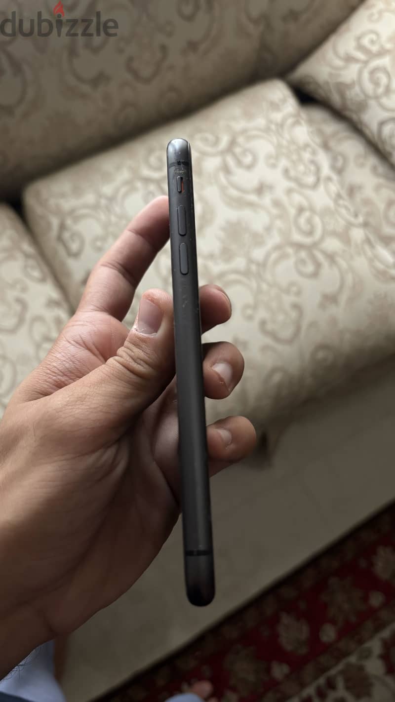 Apple - iPhone 11 2