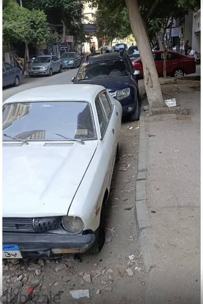 نيسان داتسون 1975