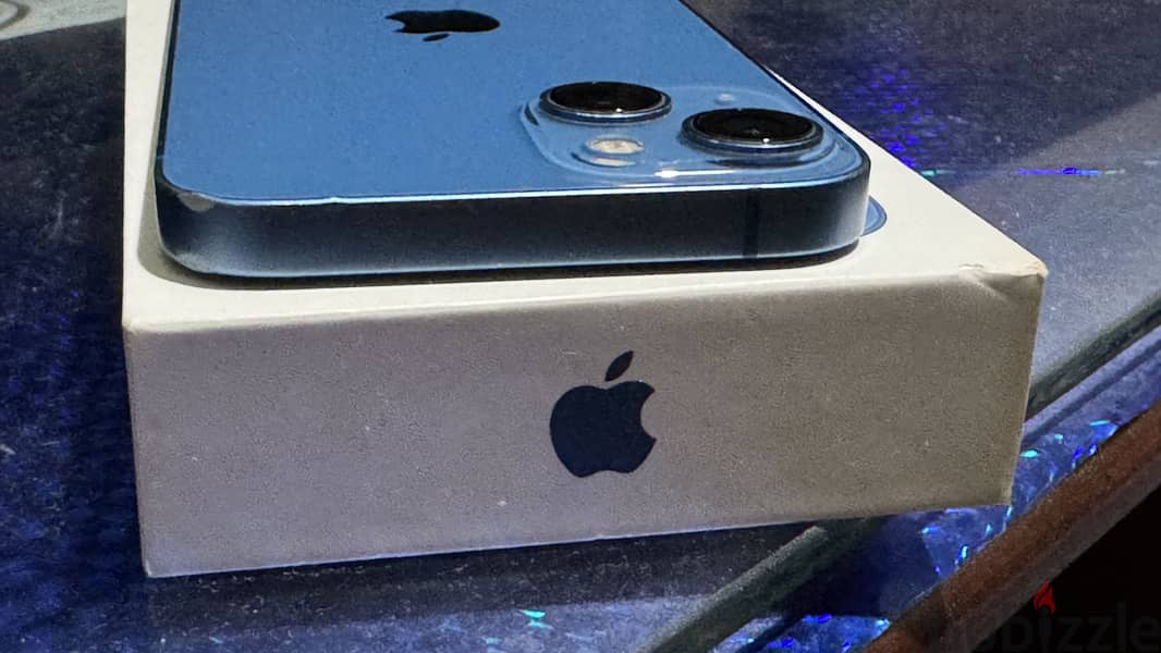 Apple - iPhone 13 5
