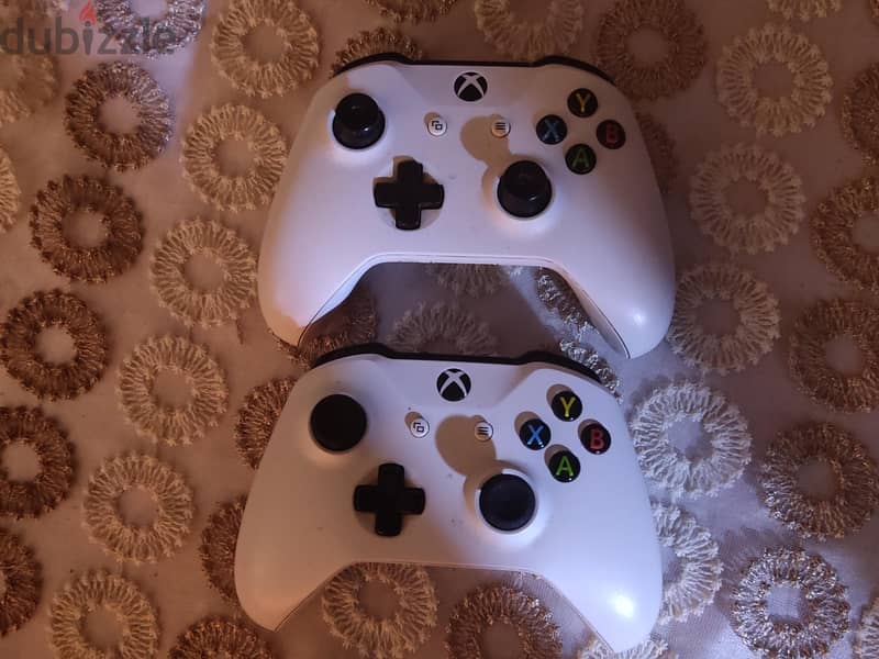 Xbox 1 s 500gb 3