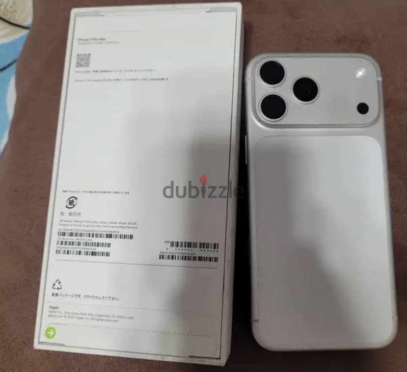 Apple - iPhone 17 Pro Max 1