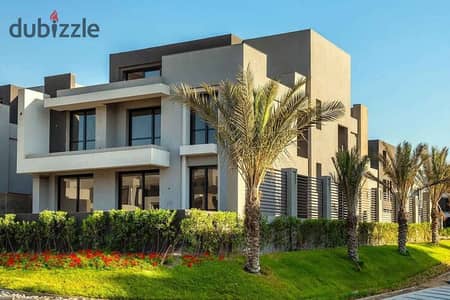 اغتنم الفرصة بأقل سعر من شركة لافيستا و امتلك فيلا STANDALONE في الباتيو تاون بقلب التجمع الخامس بجانب ميفيدا و هايد بارك و دقايق من الجامعة الامريكية