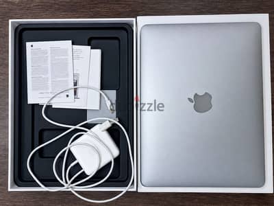 MacBook Air 2017 with box zirooo