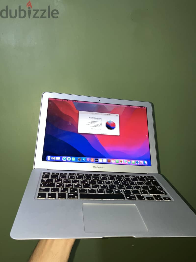 MacBook Air 2017 with box zirooo 2