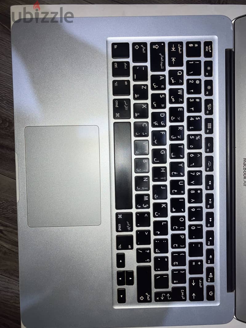 MacBook Air 2017 with box zirooo 9