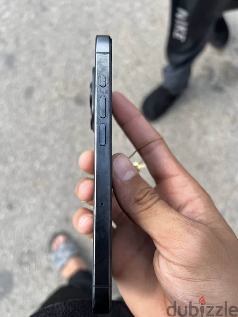 Apple - iPhone 15 Pro 2