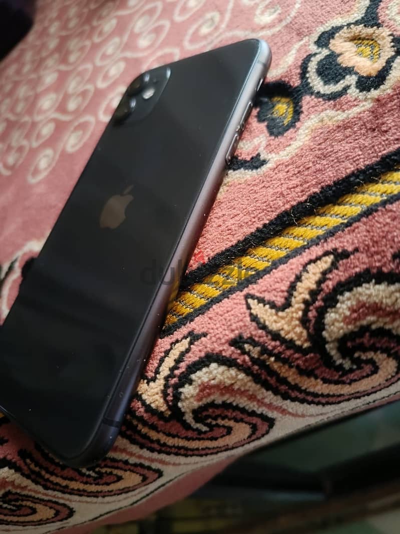 Apple - iPhone 11 7