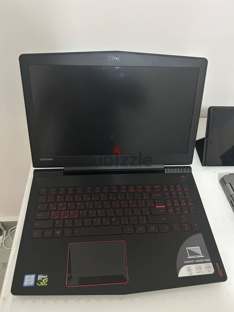 Lenovo Legion Y520-15IKBN 4