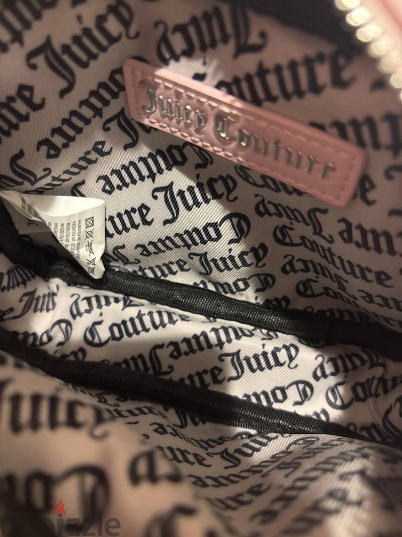 Bag is Jucicy couture 1
