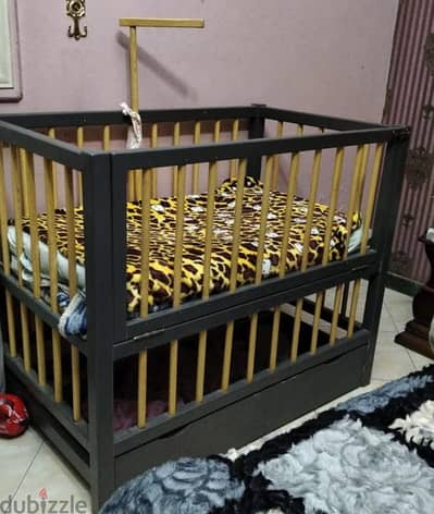 سرير اطفال