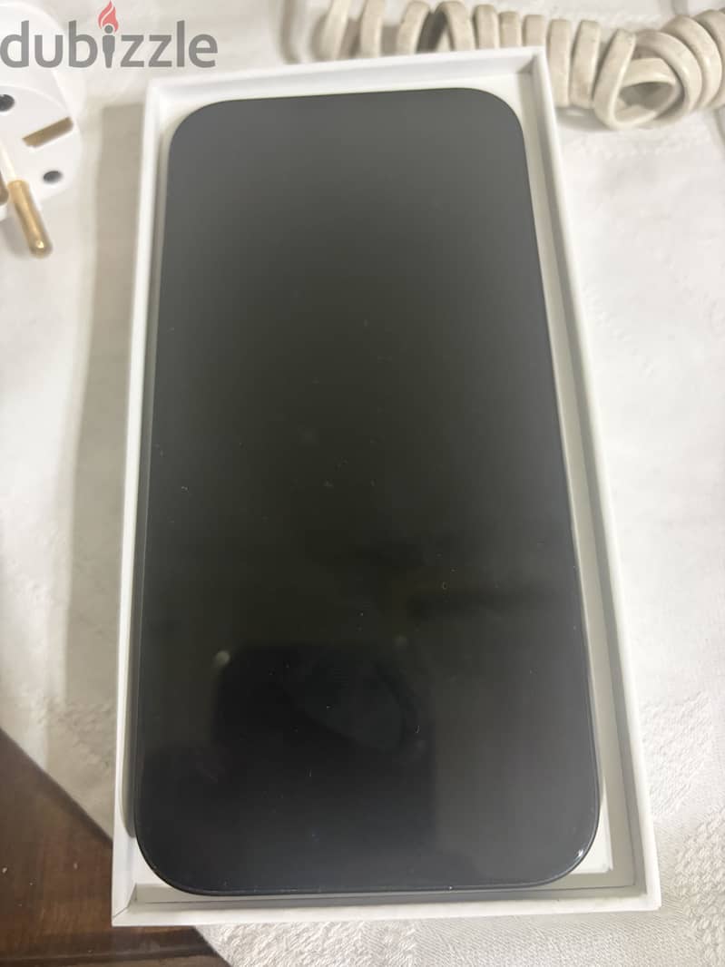 Apple - iPhone 15 2