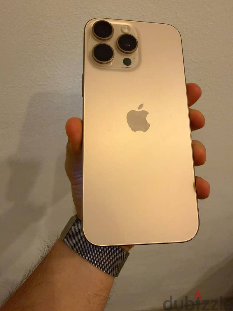 Apple - iPhone 16 Pro Max 2