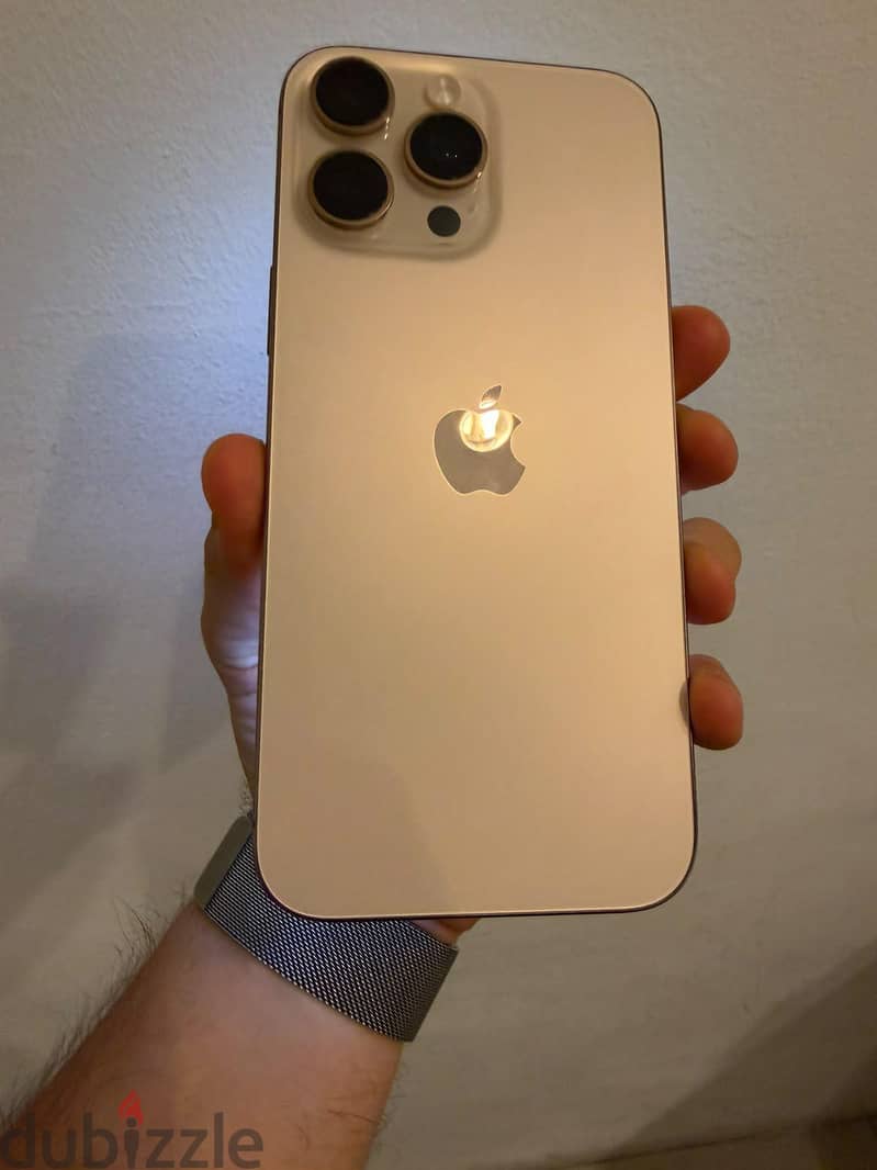 Apple - iPhone 16 Pro Max 8