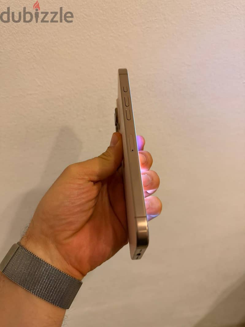 Apple - iPhone 16 Pro Max 11