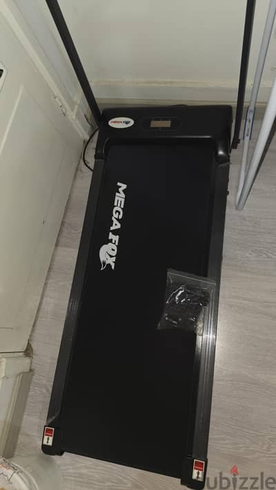 walking pad.  treadmill صغيرة. مشاية