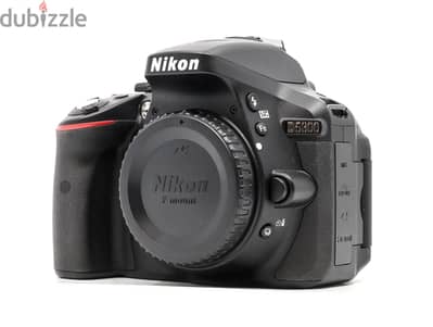 Nikon D5300 كسر زيرو + Nikon AF-S DX Nikkor 18-140mm f/3.5-5.6G ED VR