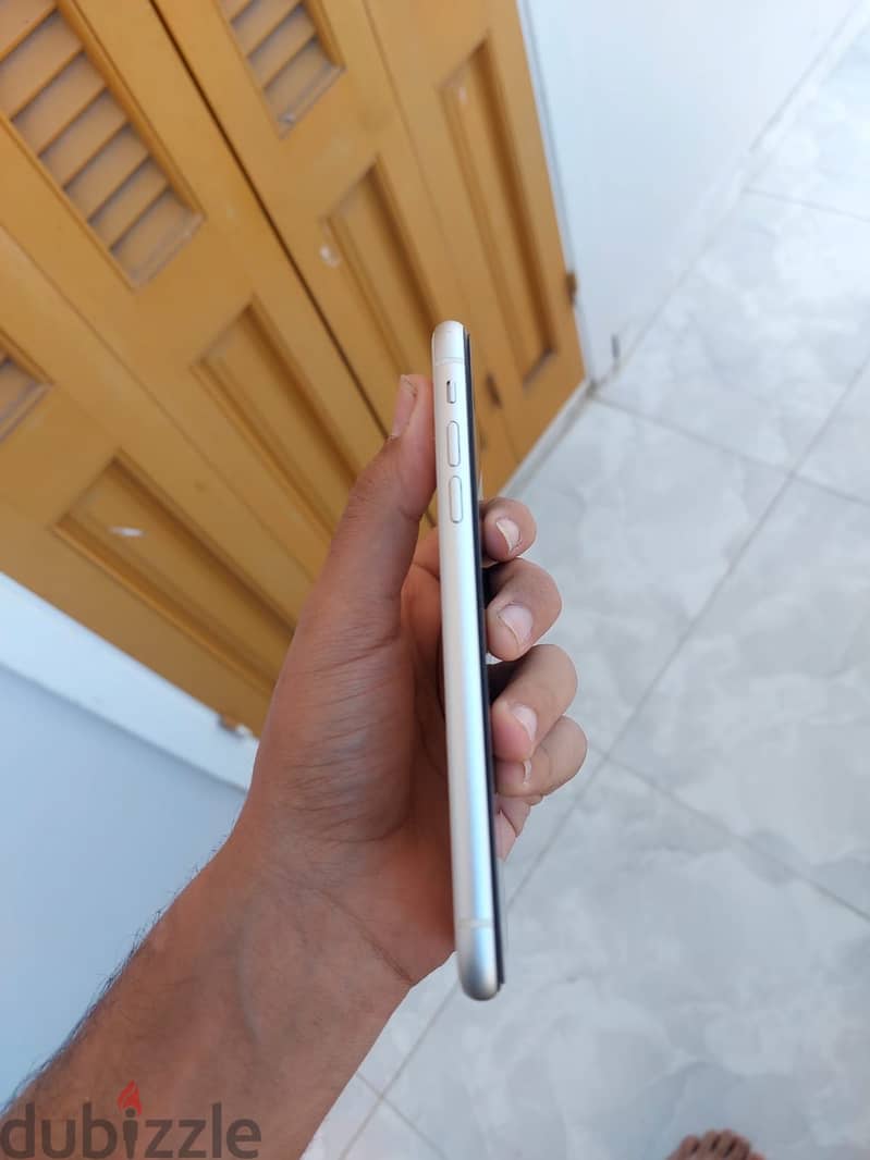 Apple - iPhone 11 3