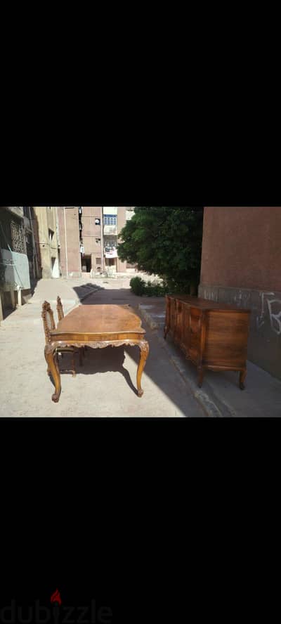سفره وبوفيه وكرسين