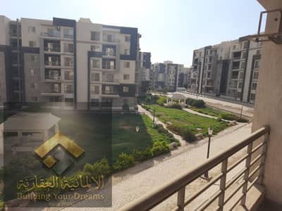 للبيع شقة دور ارضي ف جنة القاهره الجديده التجمع الخامس 7دقيق من الجامعه الامريكيه والتسعين الجنوبي والهايد بارك