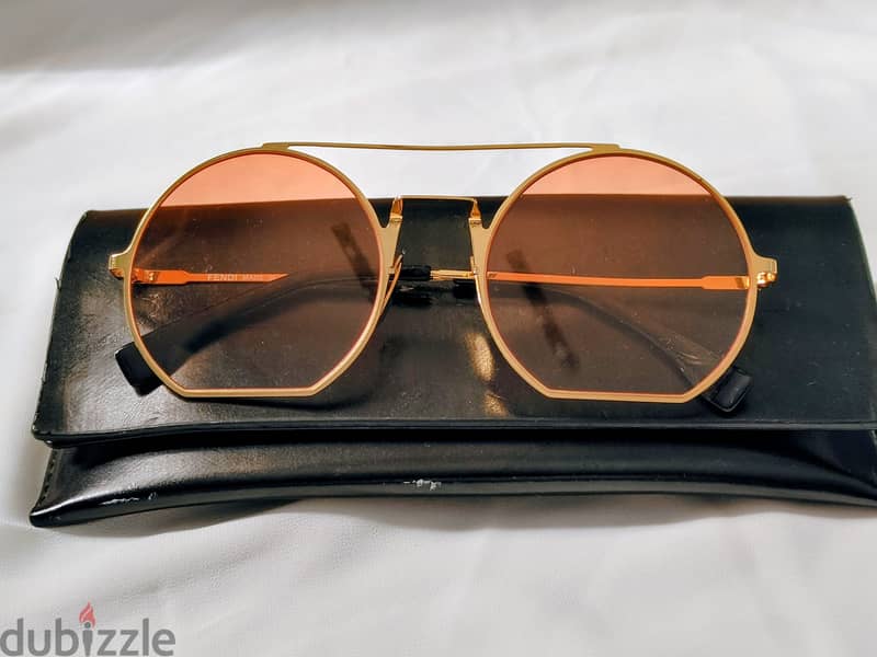 Finding sunglasses original Italy 5