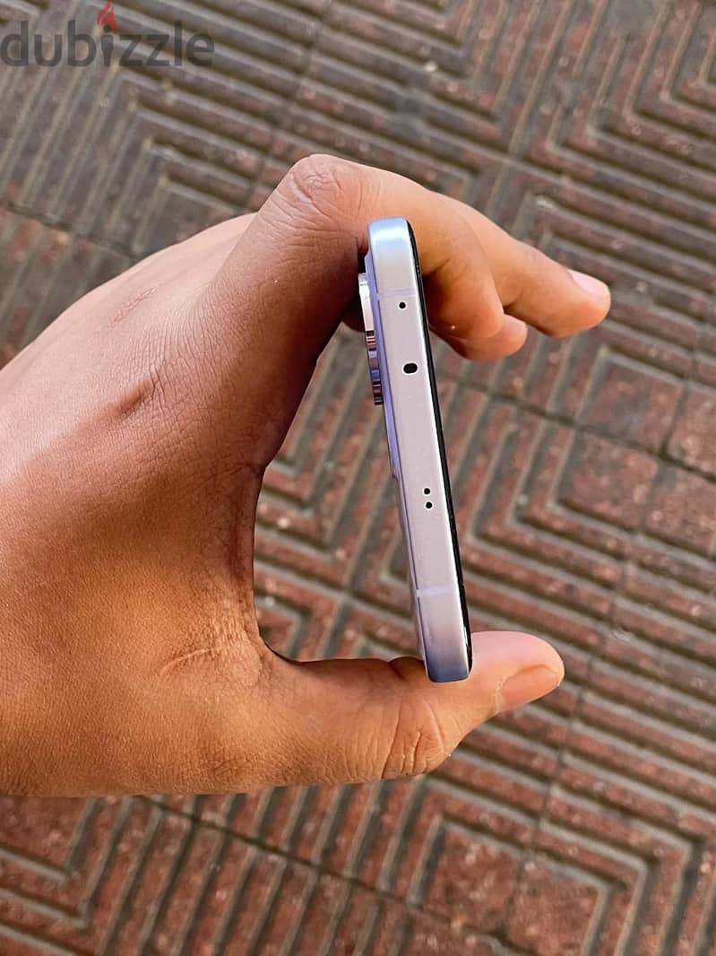 OPPO Reno13 Pro 3