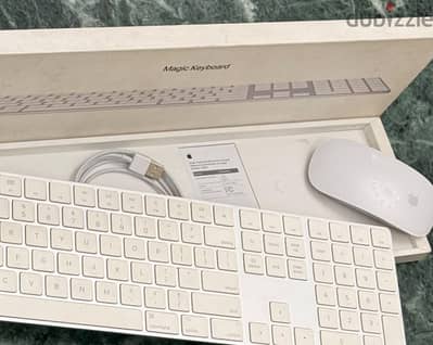 Apple magic keyboard full numeric full keyboard & Magic mouse 2