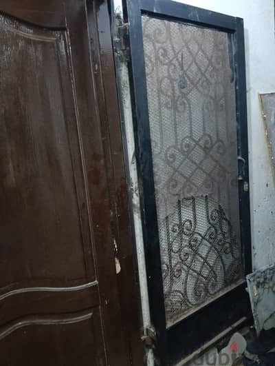 باب حديد