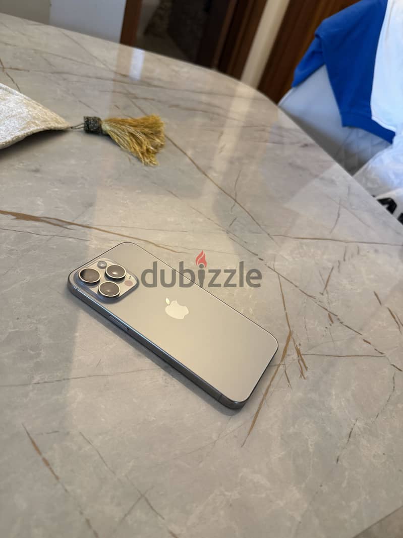 Apple - iPhone 15 Pro Max 2