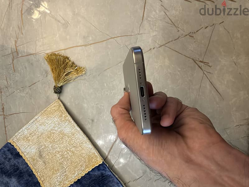 Apple - iPhone 15 Pro Max 4